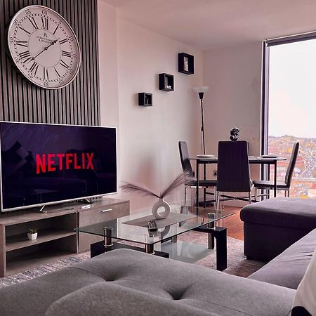 Penthouse Gem, Central, Scenic Views, Stylish, Modern, City Centre 2Br Sheffield Luaran gambar