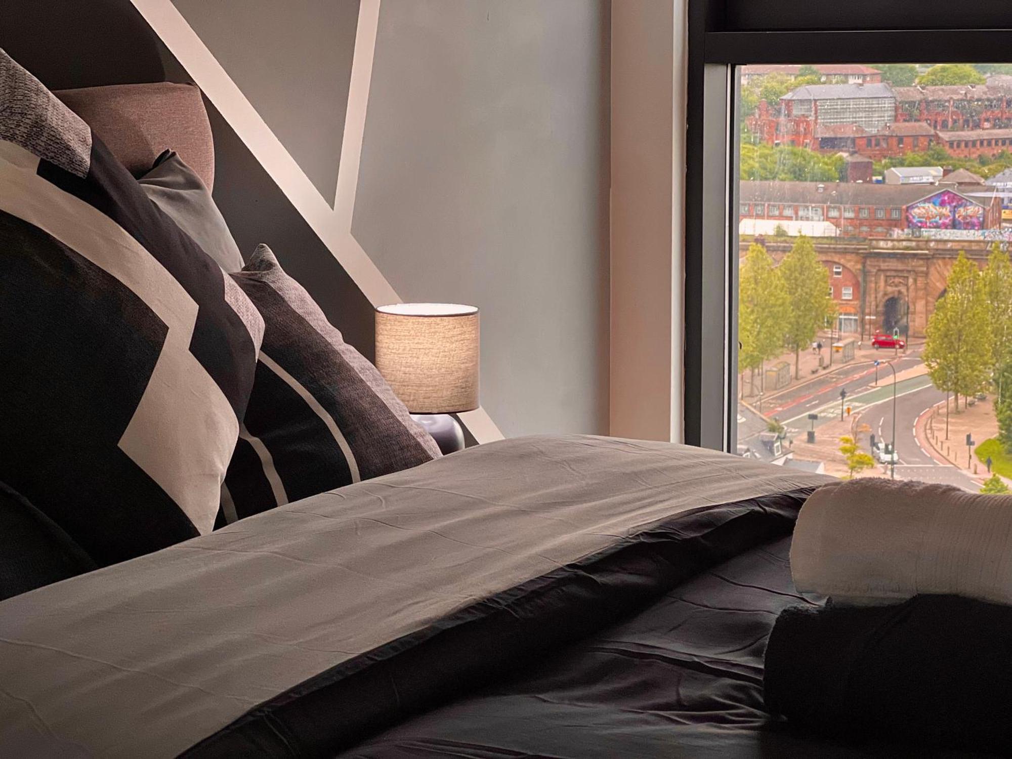 Penthouse Gem, Central, Scenic Views, Stylish, Modern, City Centre 2Br Sheffield Luaran gambar